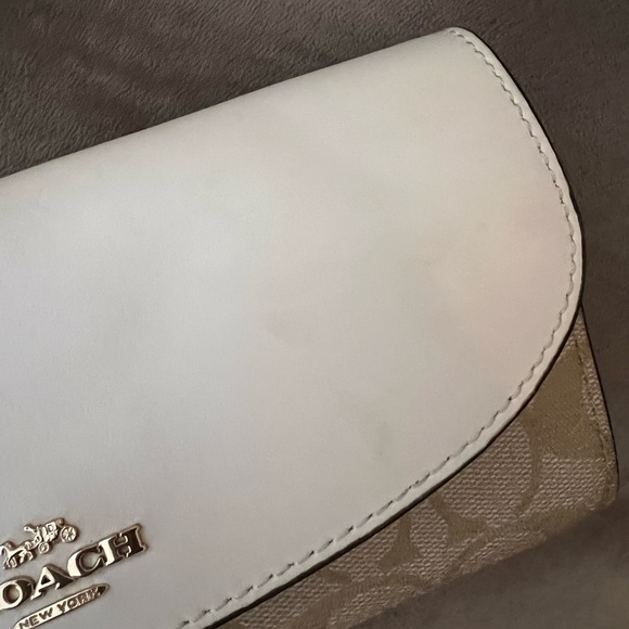Coach Wallet - Picture 2 of 4